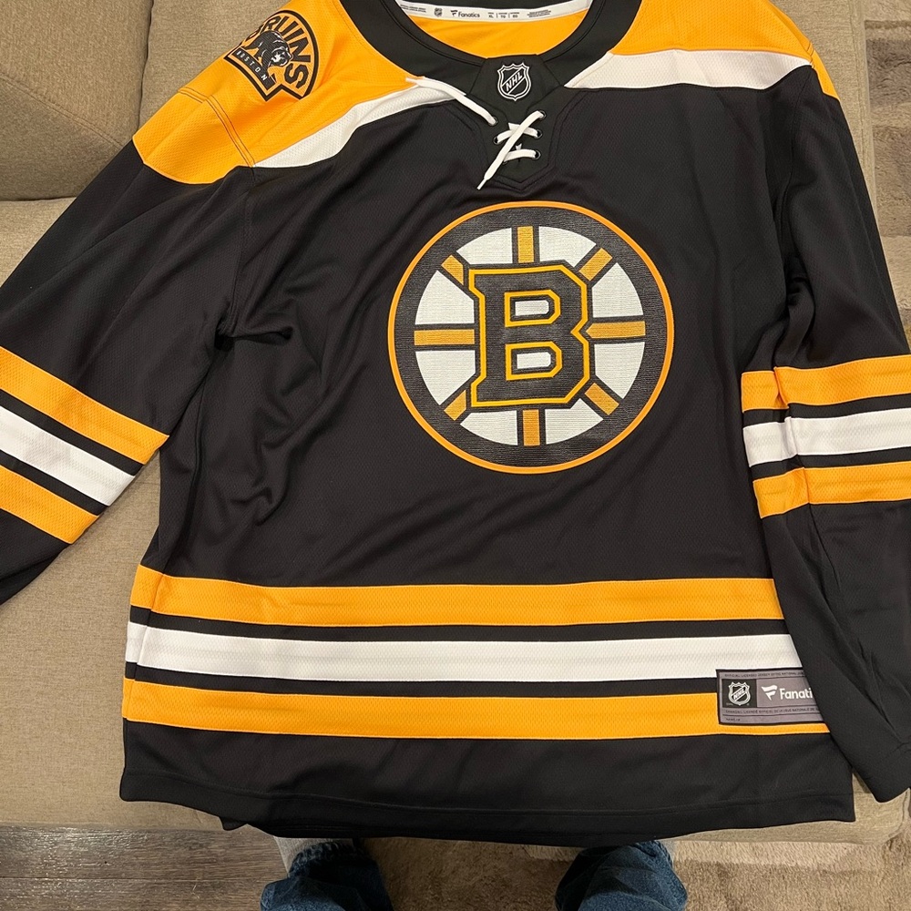 Fanatics Black and Yellow Hockey Jersey